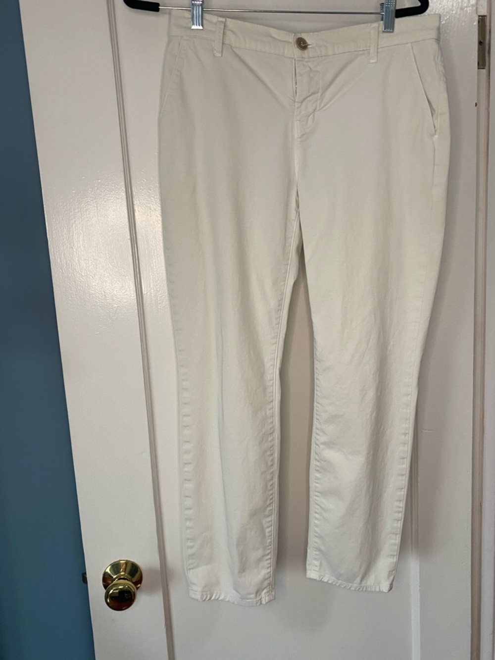J Brand Cream Jeans Straight Leg with Black Woven Logo Tag